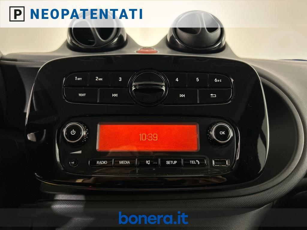 Smart fortwo cabrio 22kW EQ Pure