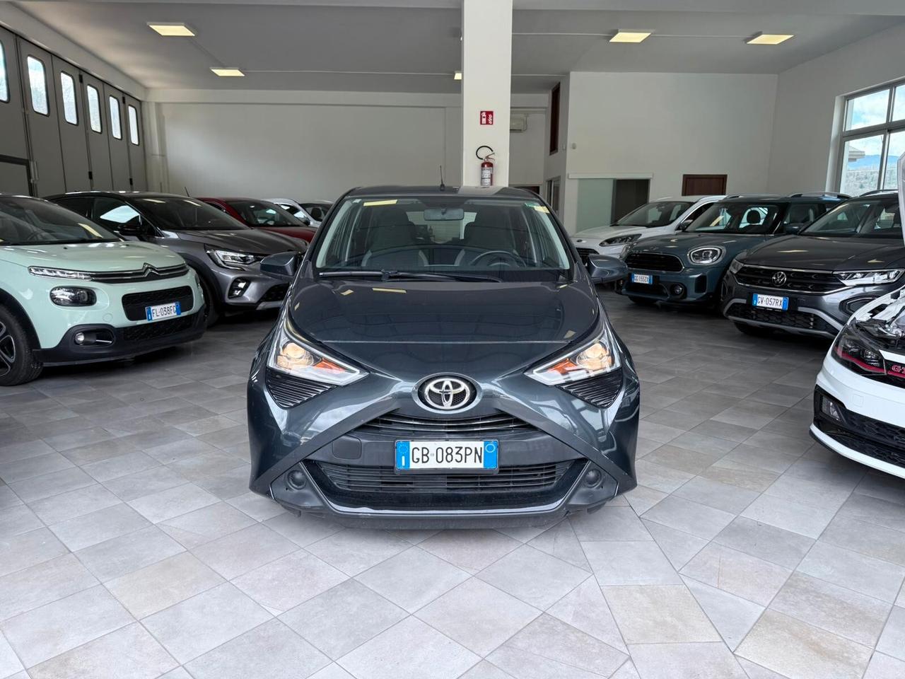 Toyota Aygo Connect 1.0 VVT-i 72CV 5 porte x-business MMT