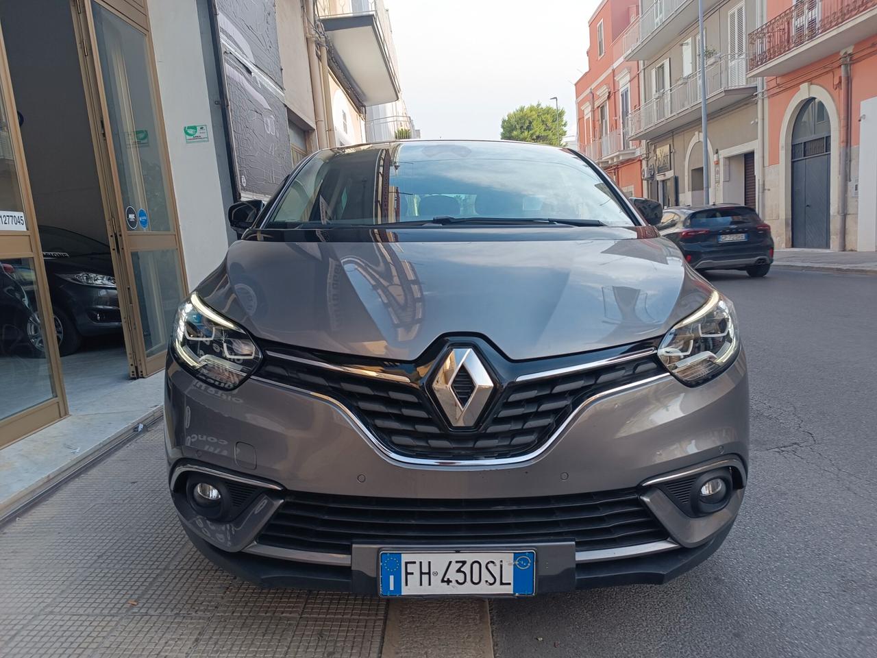 Renault Scenic 1500 dCi 110 CV LIMITED BOSE 0 KM MOTORE NUOVO