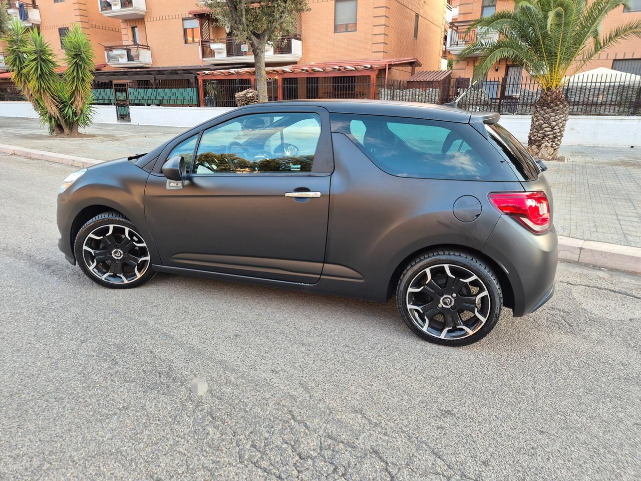 Citroën DS3 1.4 benzina 95cv just black 2012 opaco