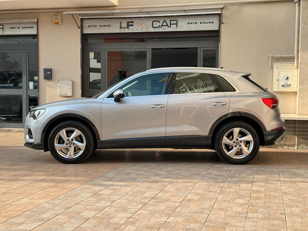 Audi Q3 35 TDI S tronic Business Advanced 2.0 150 cv