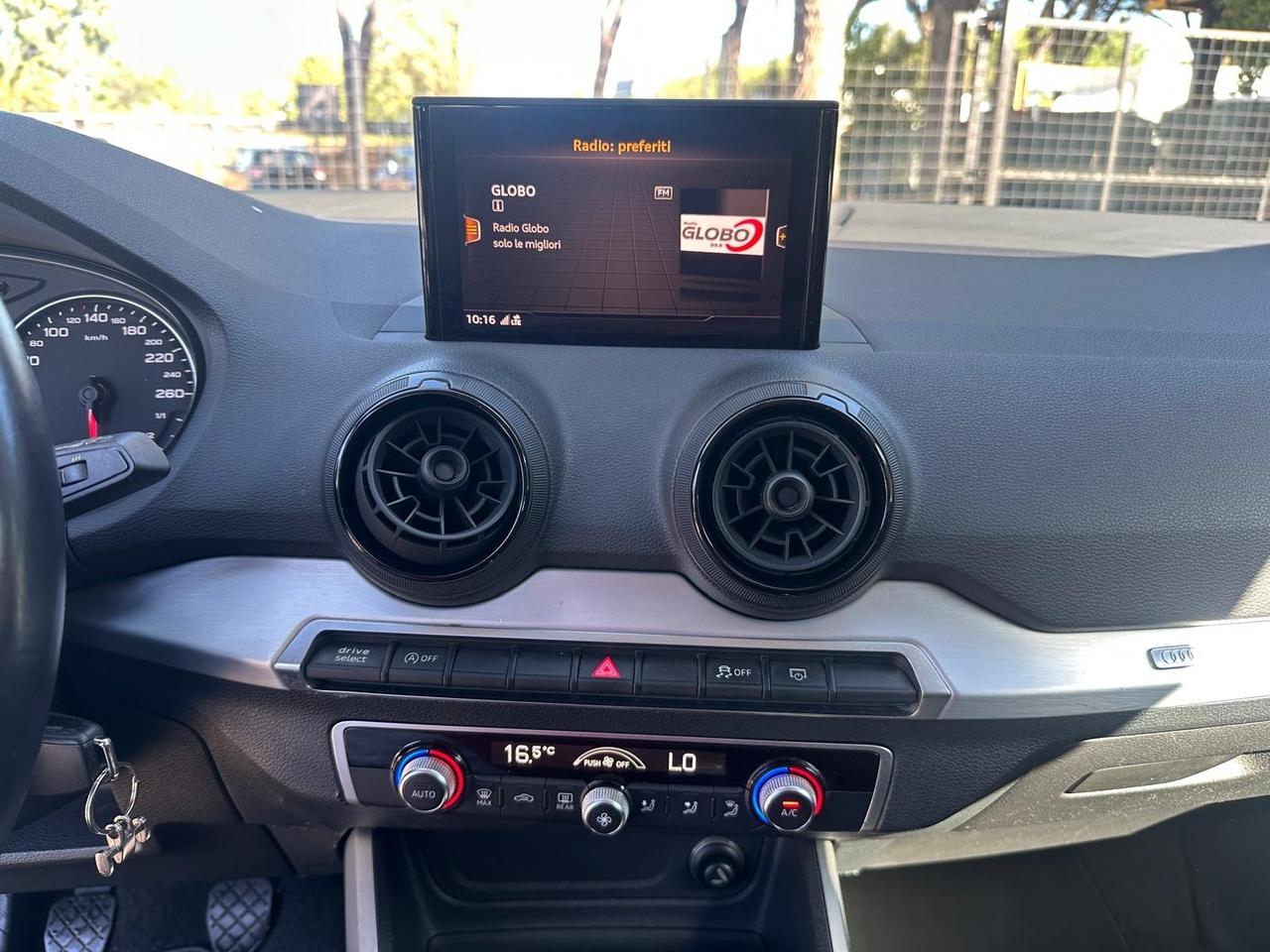Audi Q2 30 TDI Admired fari led *promo*