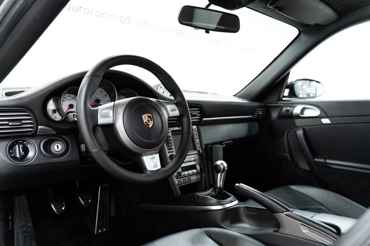 Porsche 911 Carrera 4S Coupé