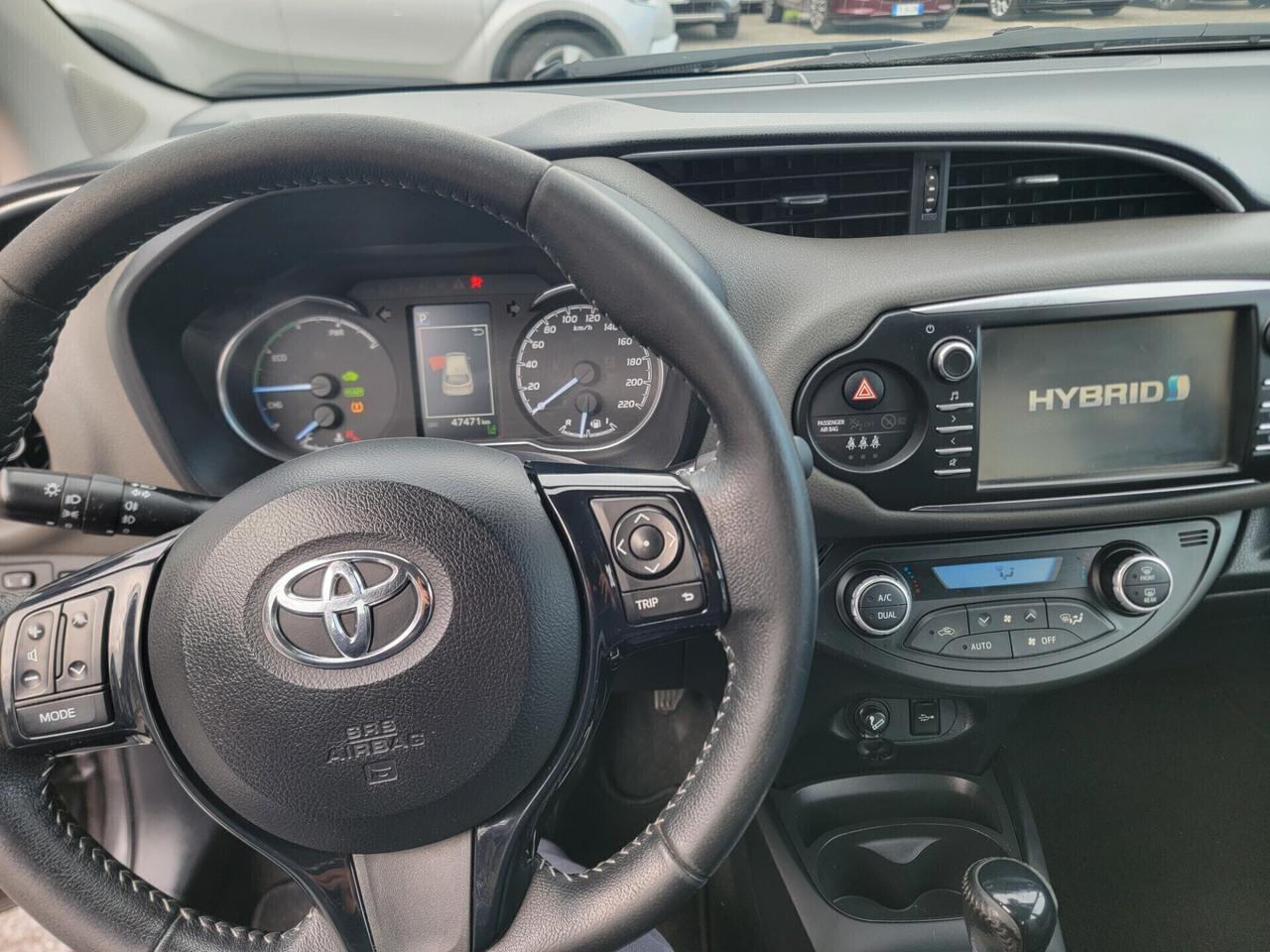 Toyota Yaris 1.5 Hybrid Active SOLO 47 MILA KM !