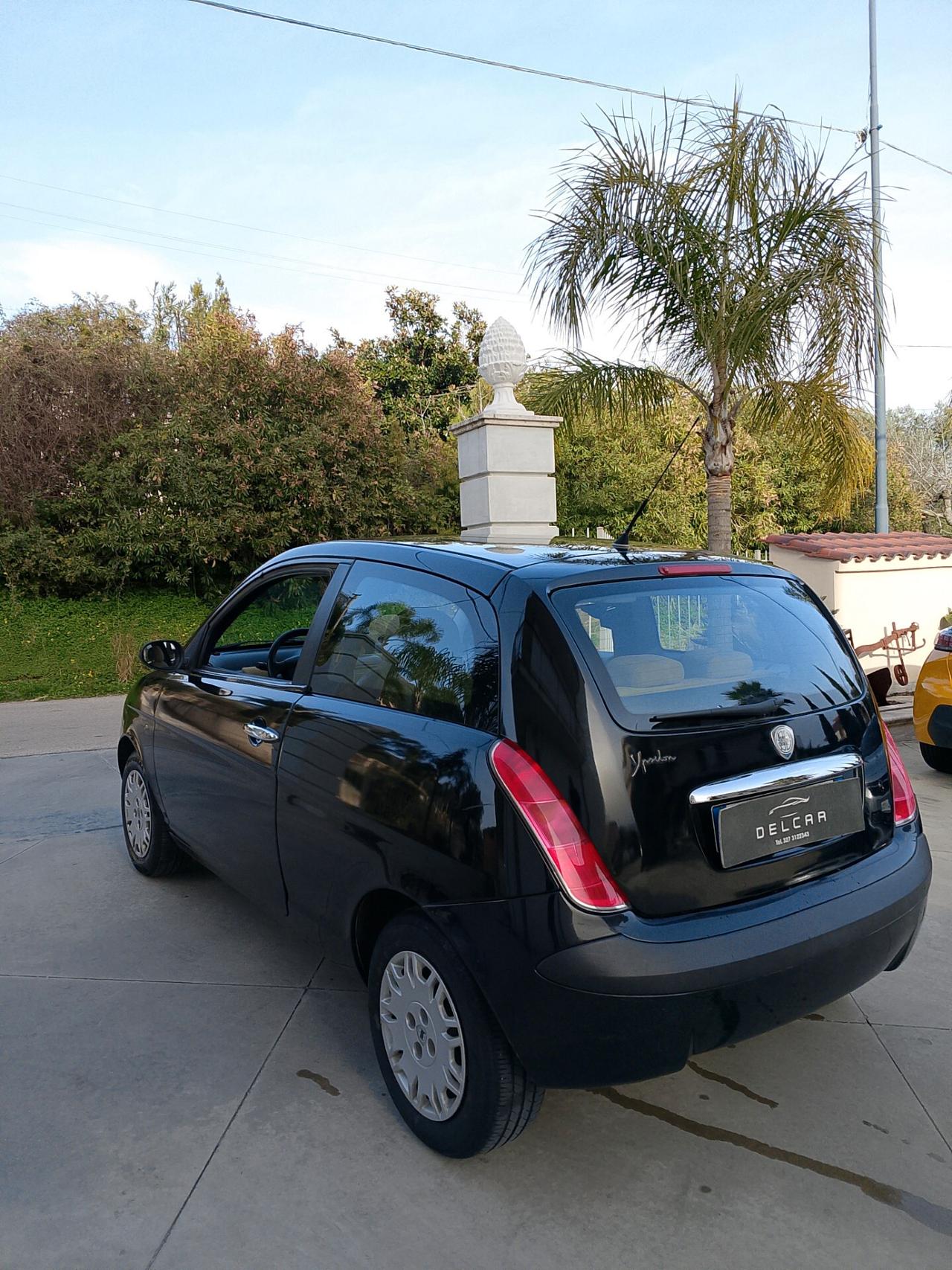 Lancia Ypsilon 1.2 Argento