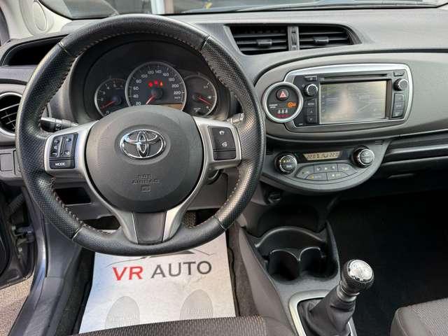 Toyota Yaris NEOPATENTATI 1.4 d-4d Lounge TELECAMERA/UNICOPRPR.