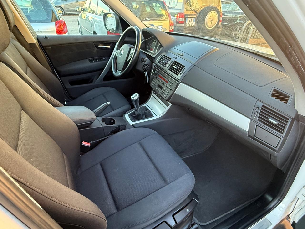 BMW X3 xDrive 2.0d 177CV Futura RESTYLING 2010 E5