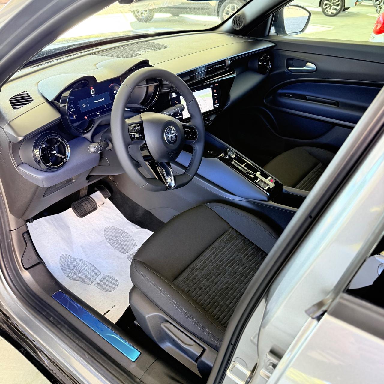 Alfa Romeo Junior 1.2 145 CV Hybrid eDCT6 Sprint