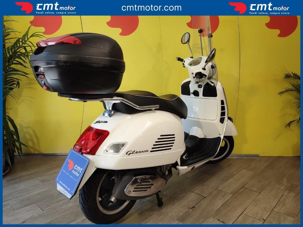 Vespa GTS 300 - 2011