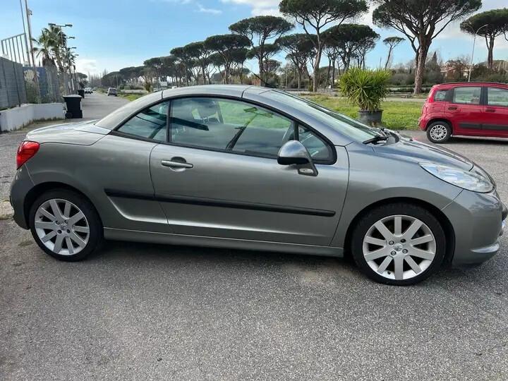 Peugeot 207 1.6 HDi 110CV CC Féline 8v