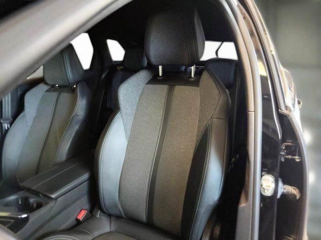 PEUGEOT 3008 BlueHDi 130 S&S EAT8 Allure Pack