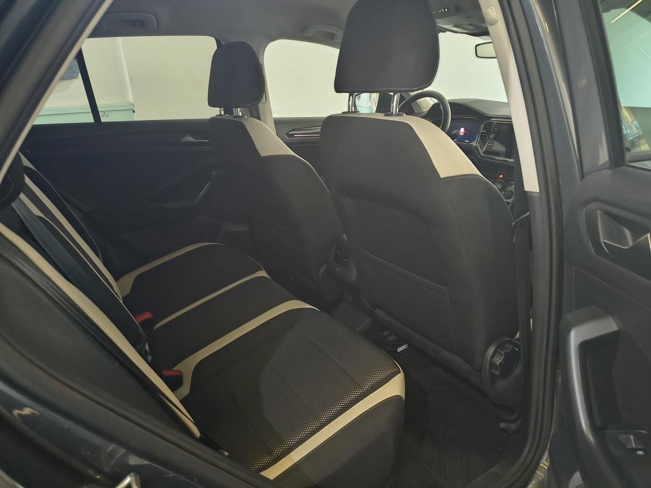 Volkswagen T-Roc 1.6 TDI SCR Advanced BlueMotion Technology