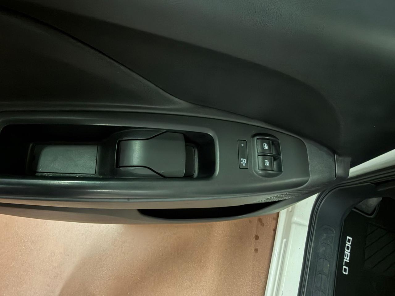 Fiat DOBLO CARGO CH1 BUSINESS 1.6 MJET 105CV E6D-F S&S