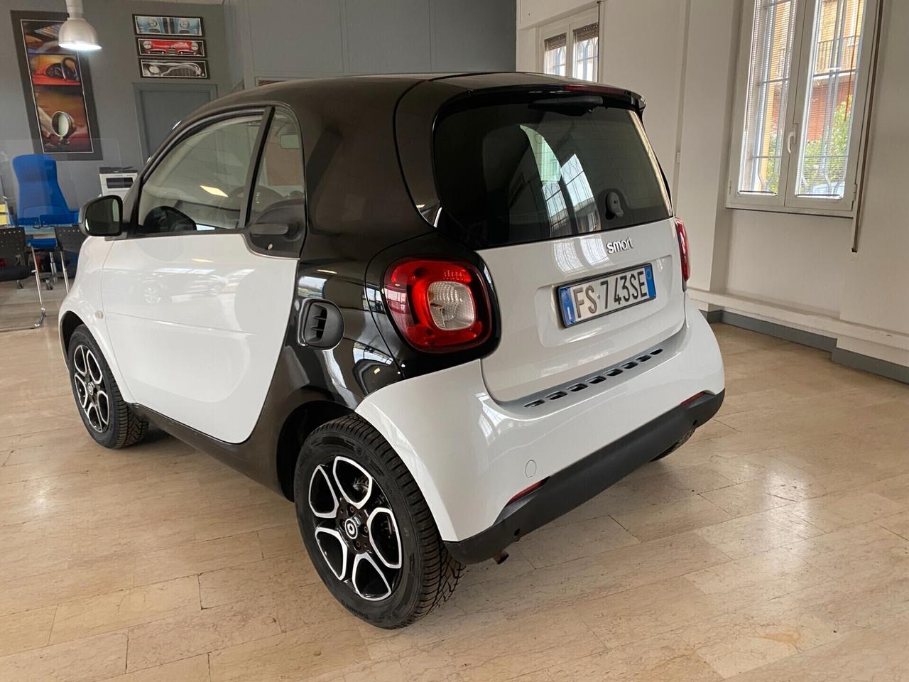 Smart Fortwo 7.0 1.0 Twinamic Prime Per Neopatentati