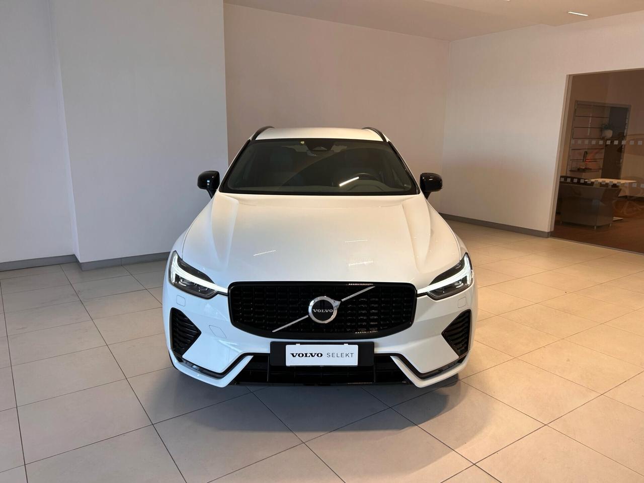 Volvo XC 60 B4 (d) AWD Geartronic R-design Cambio Automatico AUTOCARRO