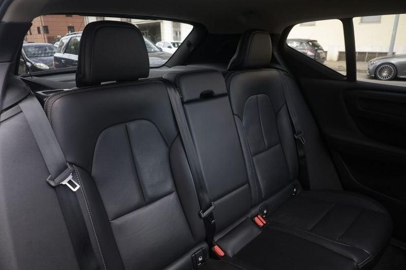 Volvo XC40 Volvo XC40 2.0 D3 AWD Geartronic Momentum 110KW ANNO 2020