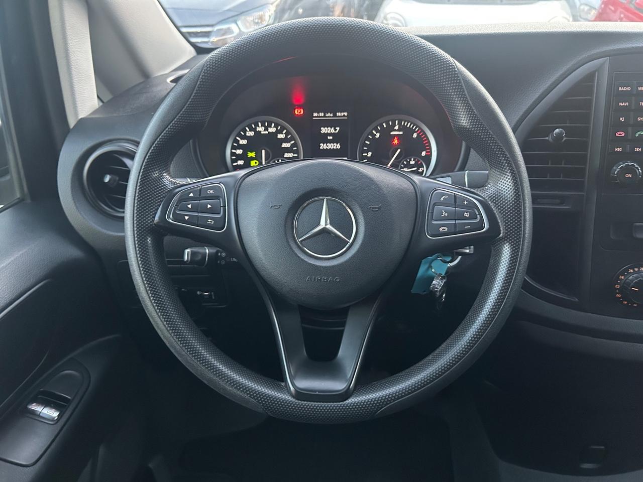 Mercedes-benz Vito 2.2 119 CDI Mixto Automatico