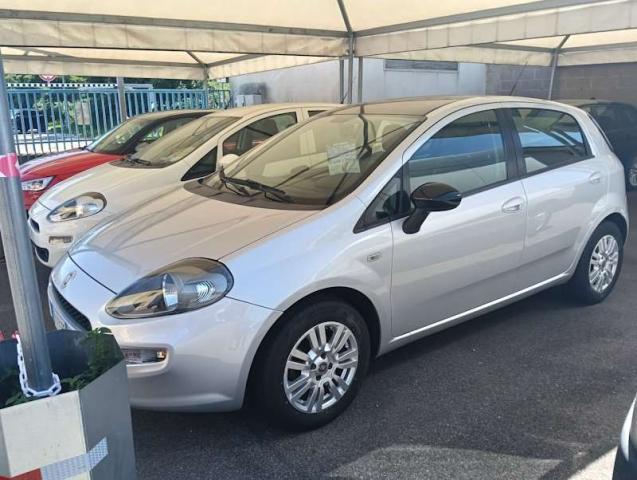 Fiat Punto Punto III 2012 5p 1.2 Lounge E6