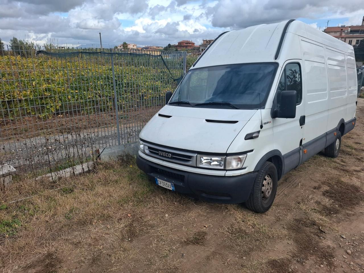Iveco Daily 35C14P 3.0 Hpi TDI PC-RG Cabinato