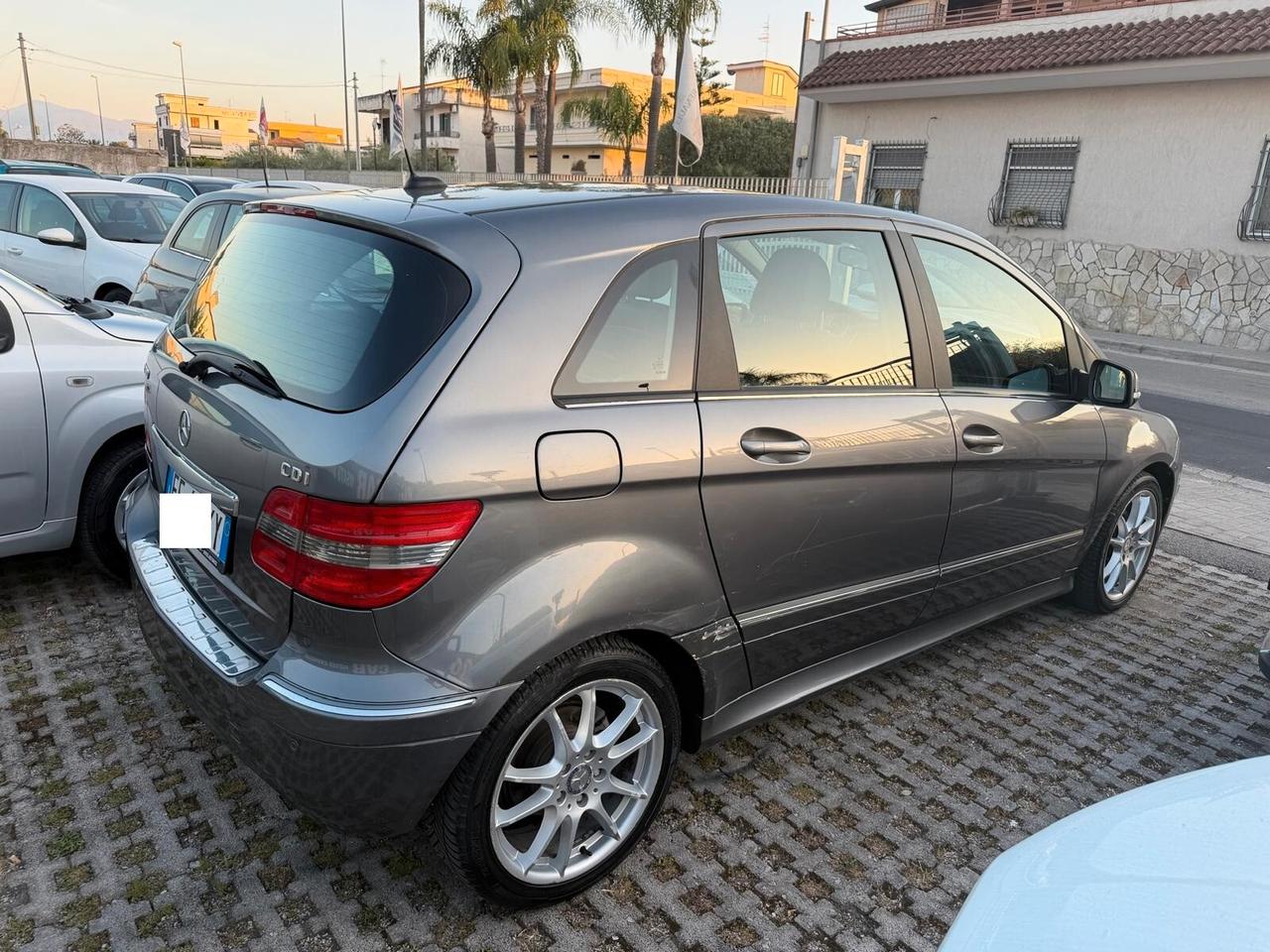 Mercedes-benz B 180 CDI Premium-12/2010