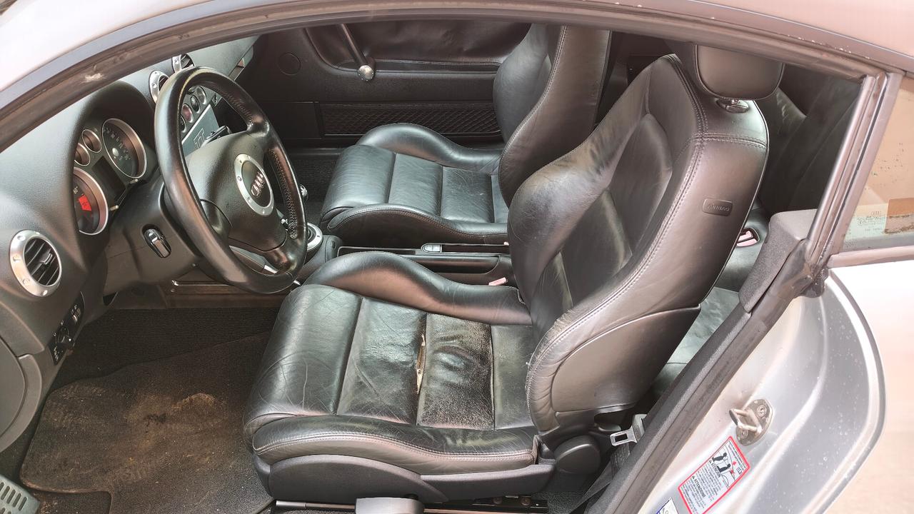 Audi TT 1.8 T 180 CV