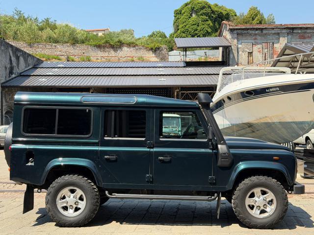 LAND ROVER Defender 110 2.2 TD4 Station Wagon N1 7 POSTI