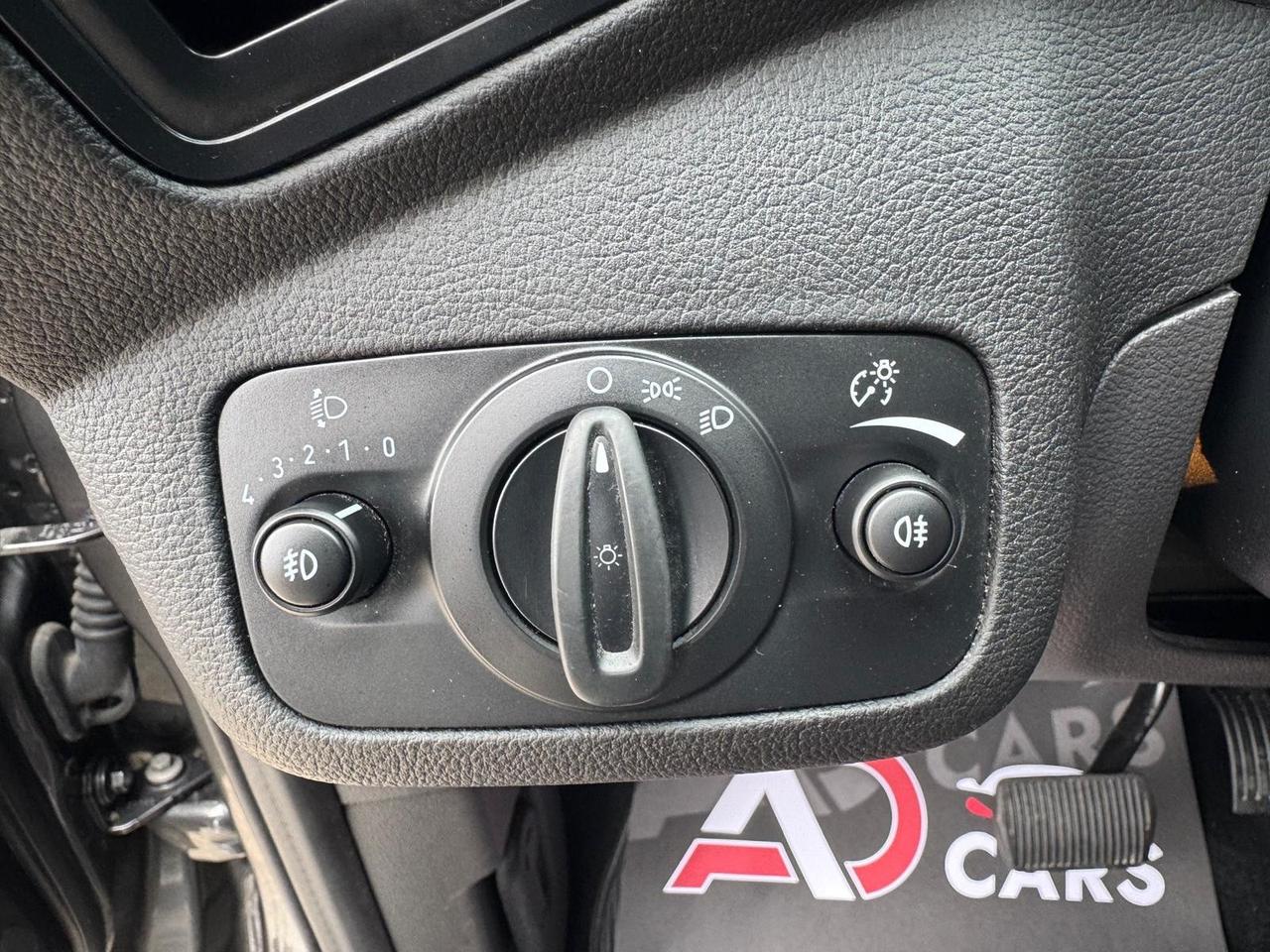 Ford Kuga 2.0 TDCI 120 CV 2WD Powershift
