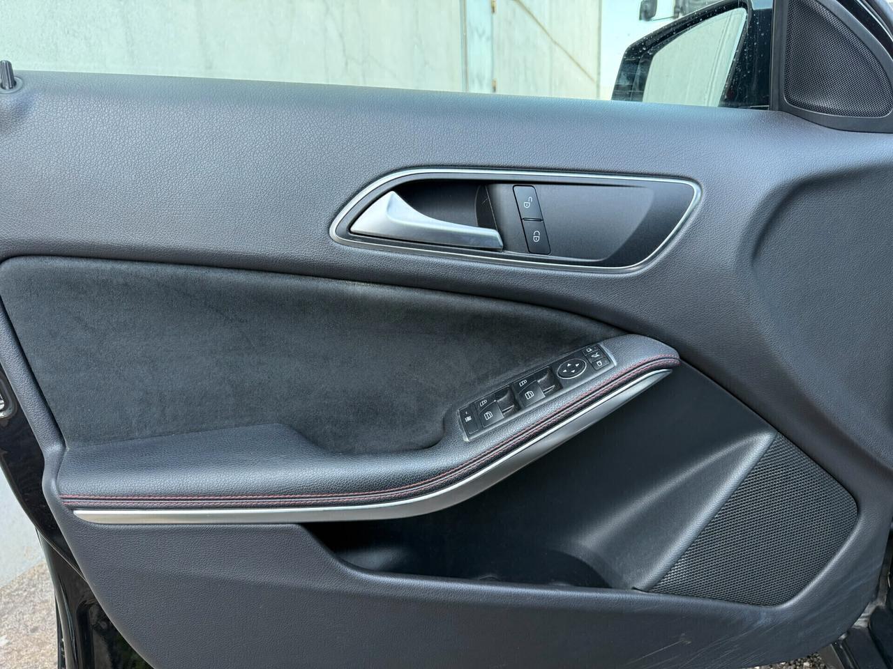 Mercedes GLA 200 d Automatic 4MATIC Premium — AMG Line