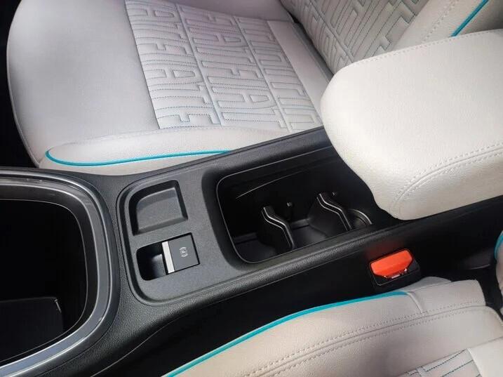 Fiat 600 Hybrid 110 CV DCT MHEV La Prima