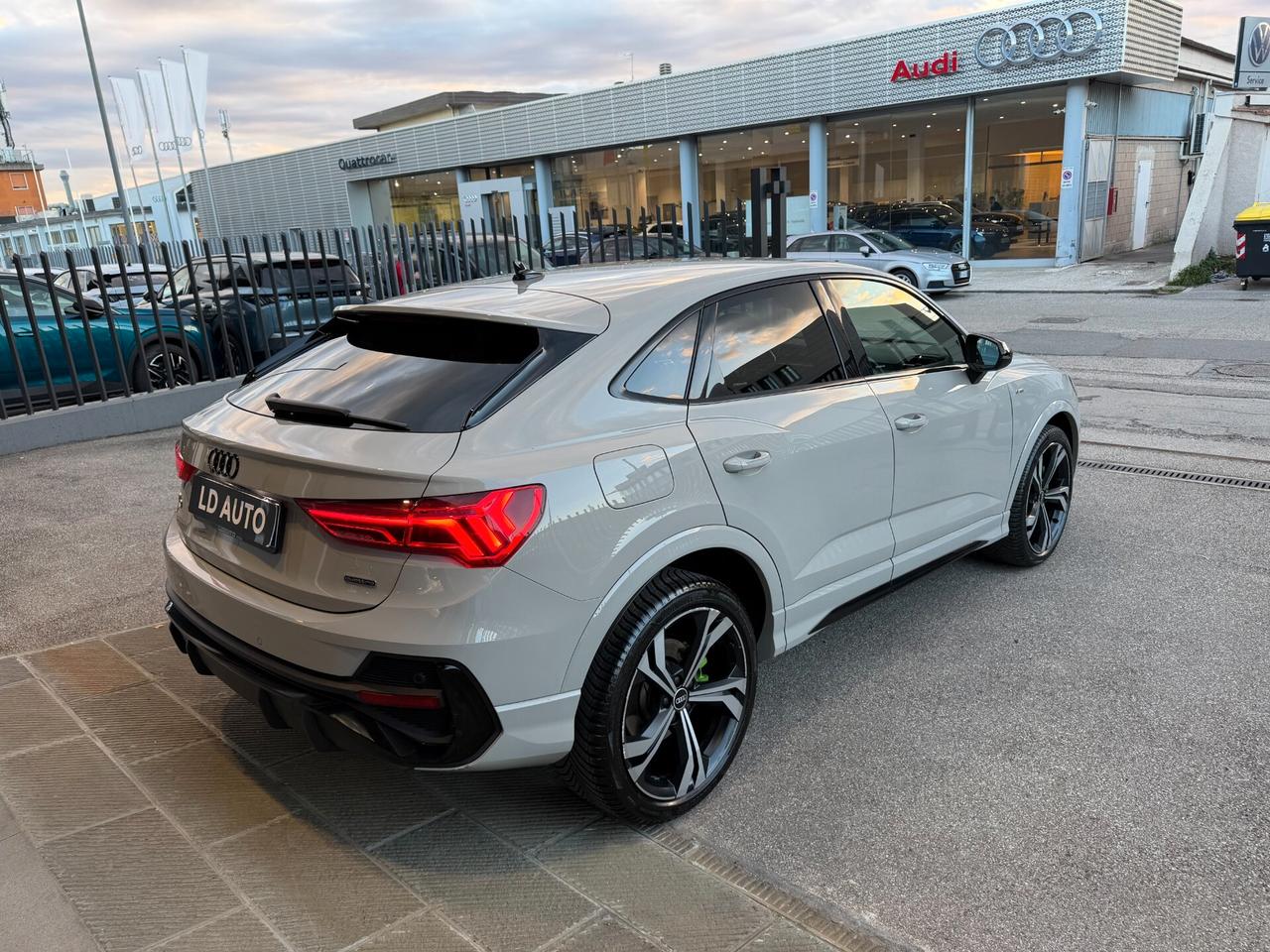 Audi Q3 SPB 40 TDI quattro S tronic line edition