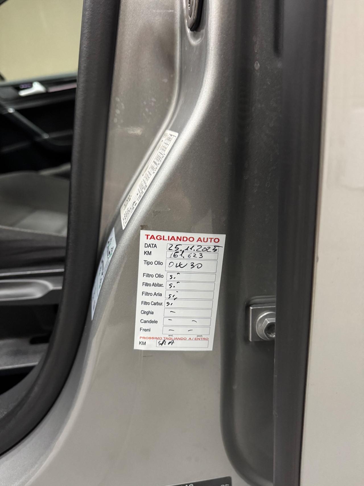 Volkswagen Golf 1.6 TDI 115 CV 5p. Highline BlueMotion Technology