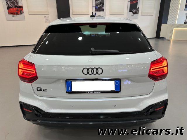 AUDI Q2 30 TDI S tronic Identity Black