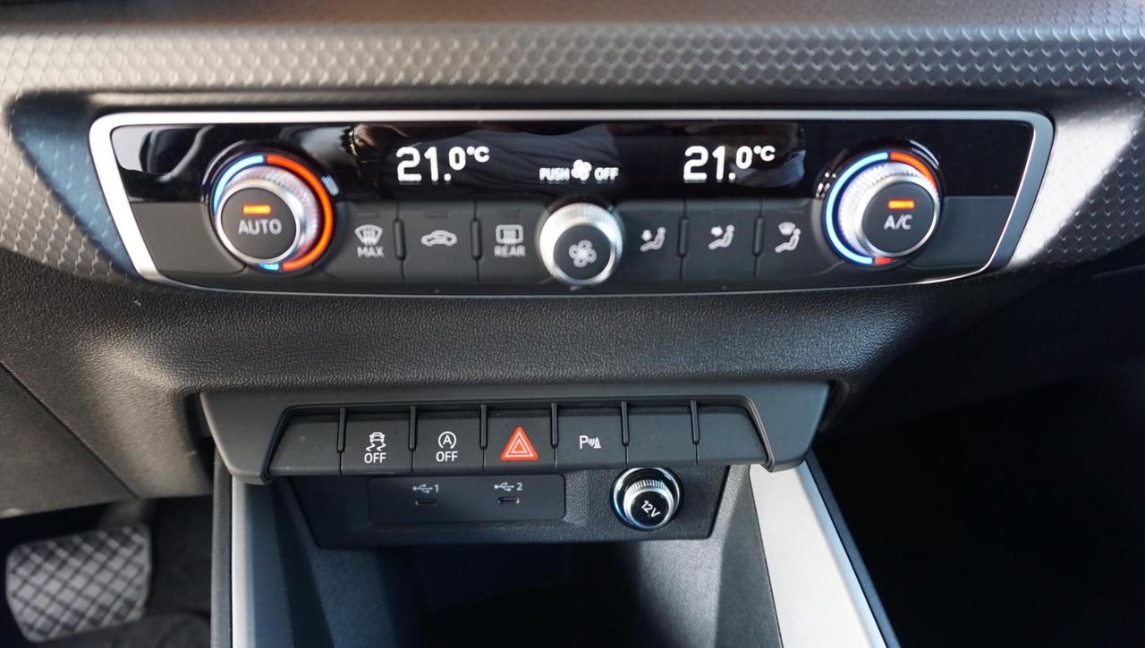 Audi A1 SPB 30 TFSI S-Tronic Identity Black