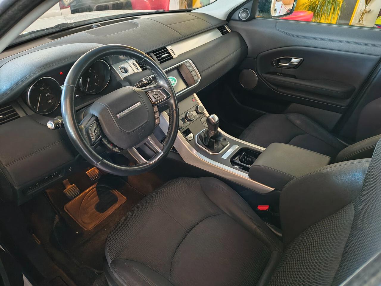 Land Rover Range Evoque 2.0 TD4 150 CV 5p. Pure