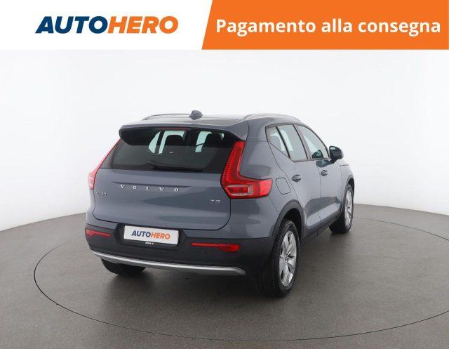 VOLVO XC40 T3 Momentum