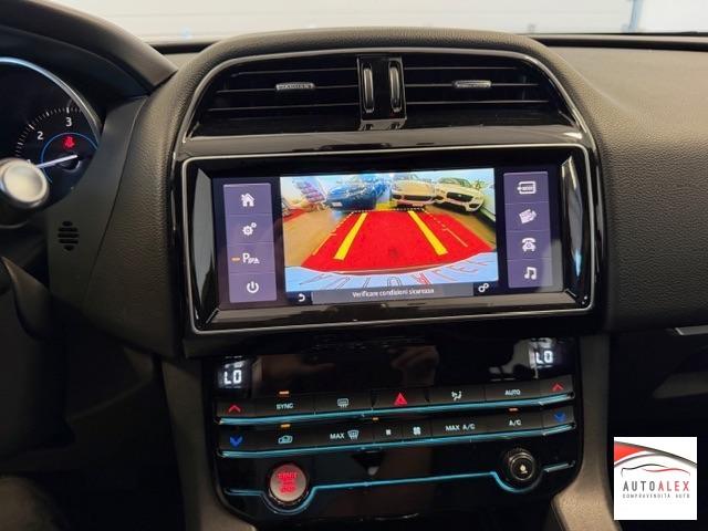 JAGUAR - F-Pace 2.0d i4 R-Sport awd 180cv auto my18