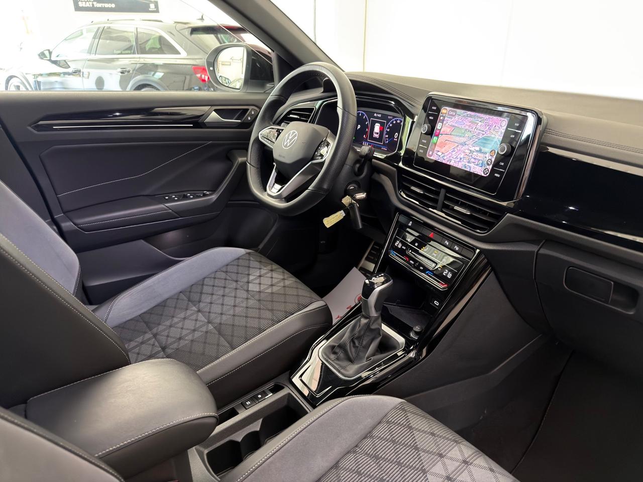 Volkswagen T-Roc 1.5 TSI ACT DSG R-Line 150cv