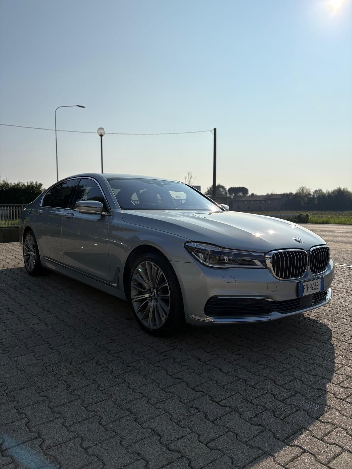 Bmw 750 750i xDrive Eccelsa