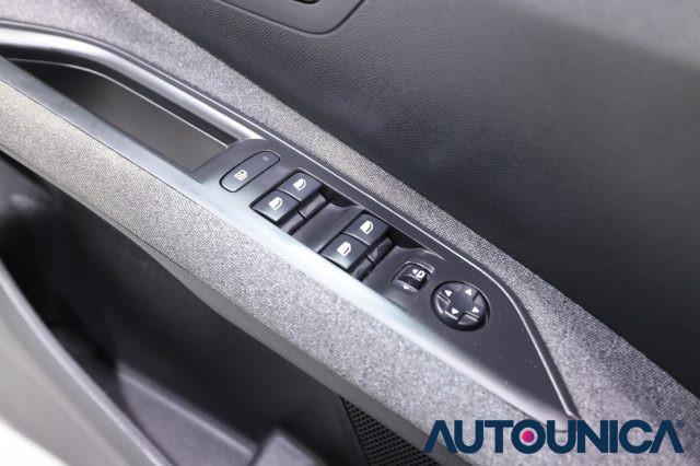 PEUGEOT 3008 BLUEHDI 130 S&S EAT8 ALLURE FARI LED NEOPATENTATI