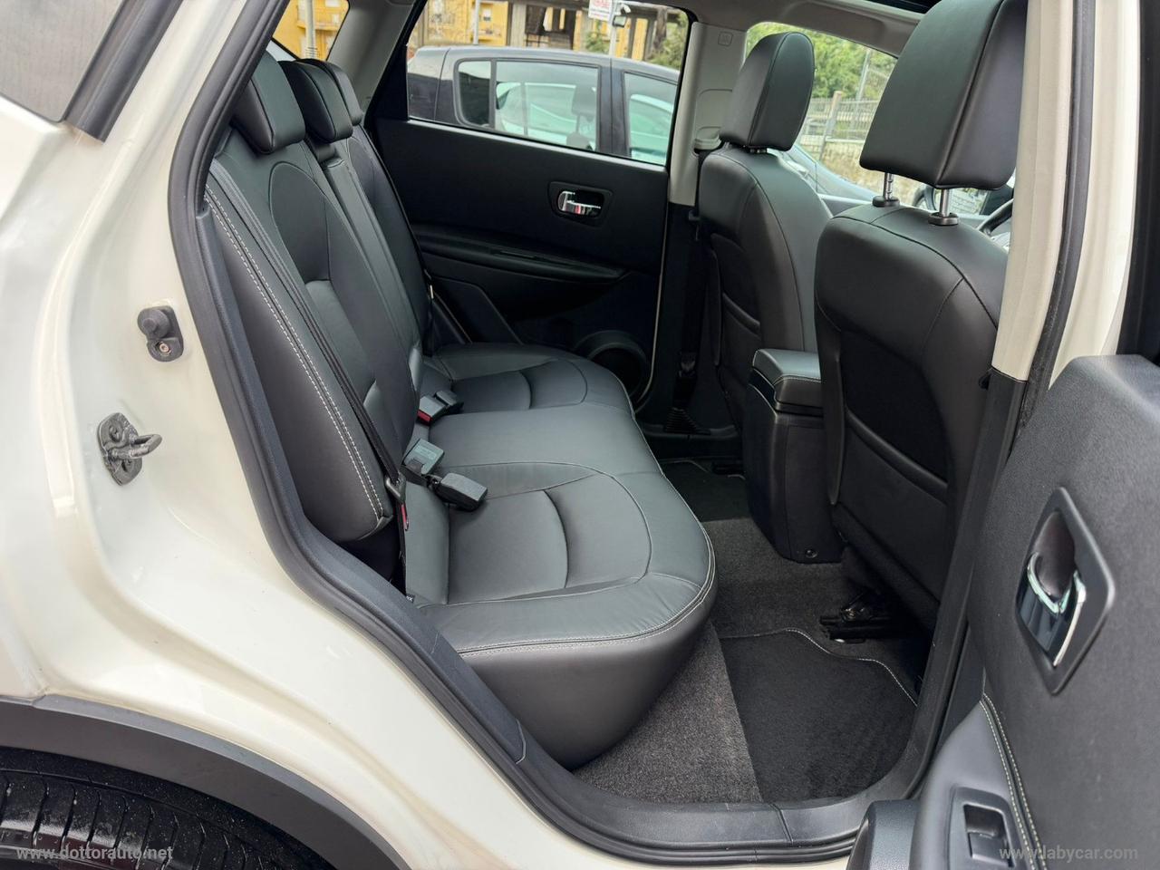 NISSAN Qashqai 1.6 dCi Tekna 4WD