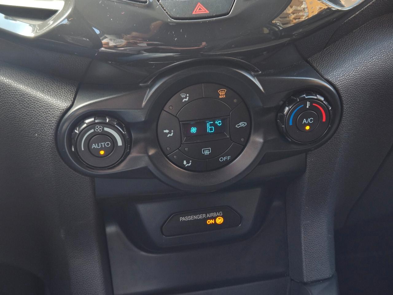 FORD ECOSPORT 1500 TDCI TITANIUM DICEMBRE 2015