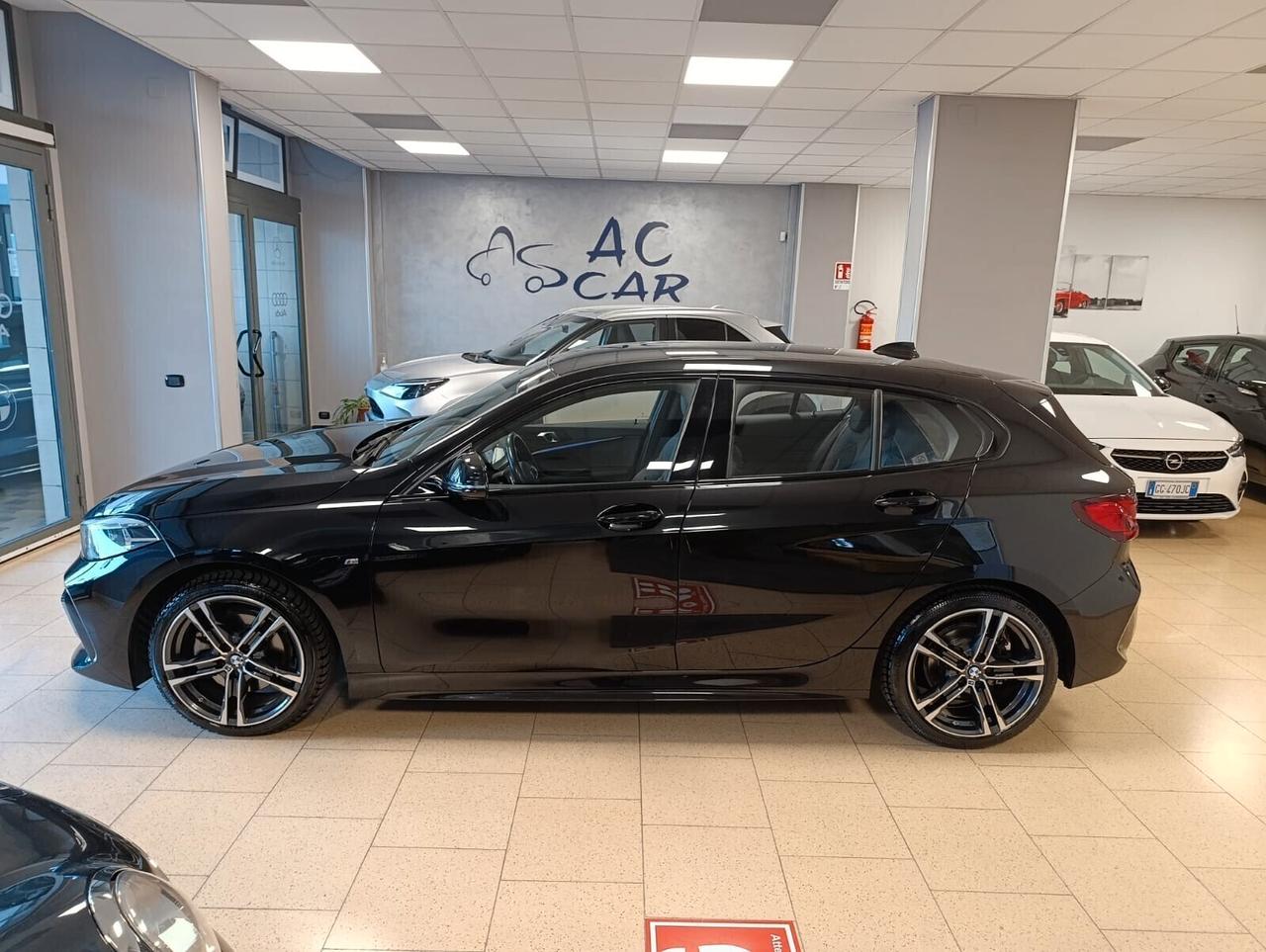 Bmw 118 118d 5p. Msport