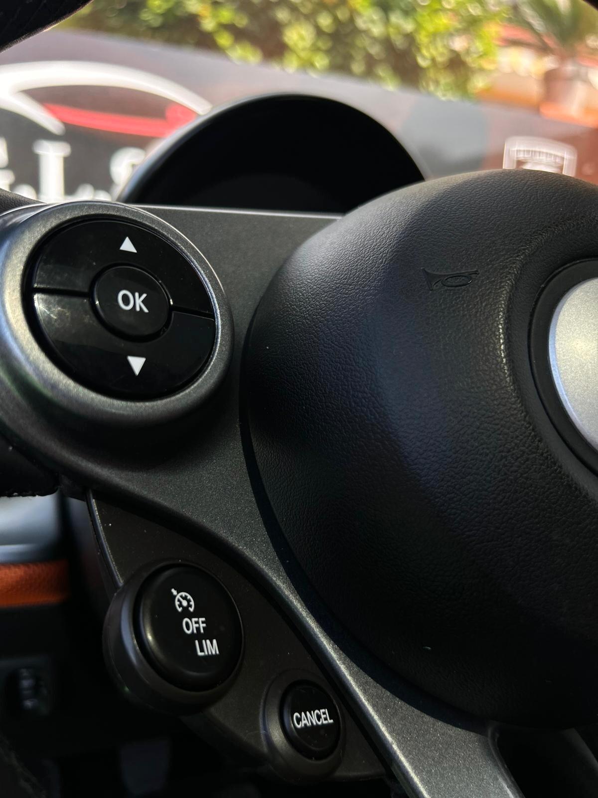 Smart ForTwo 1.0 benzina 71 CV Passion