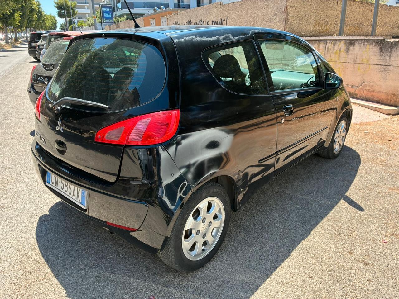 Mitsubishi Colt 1.1 3p-2005