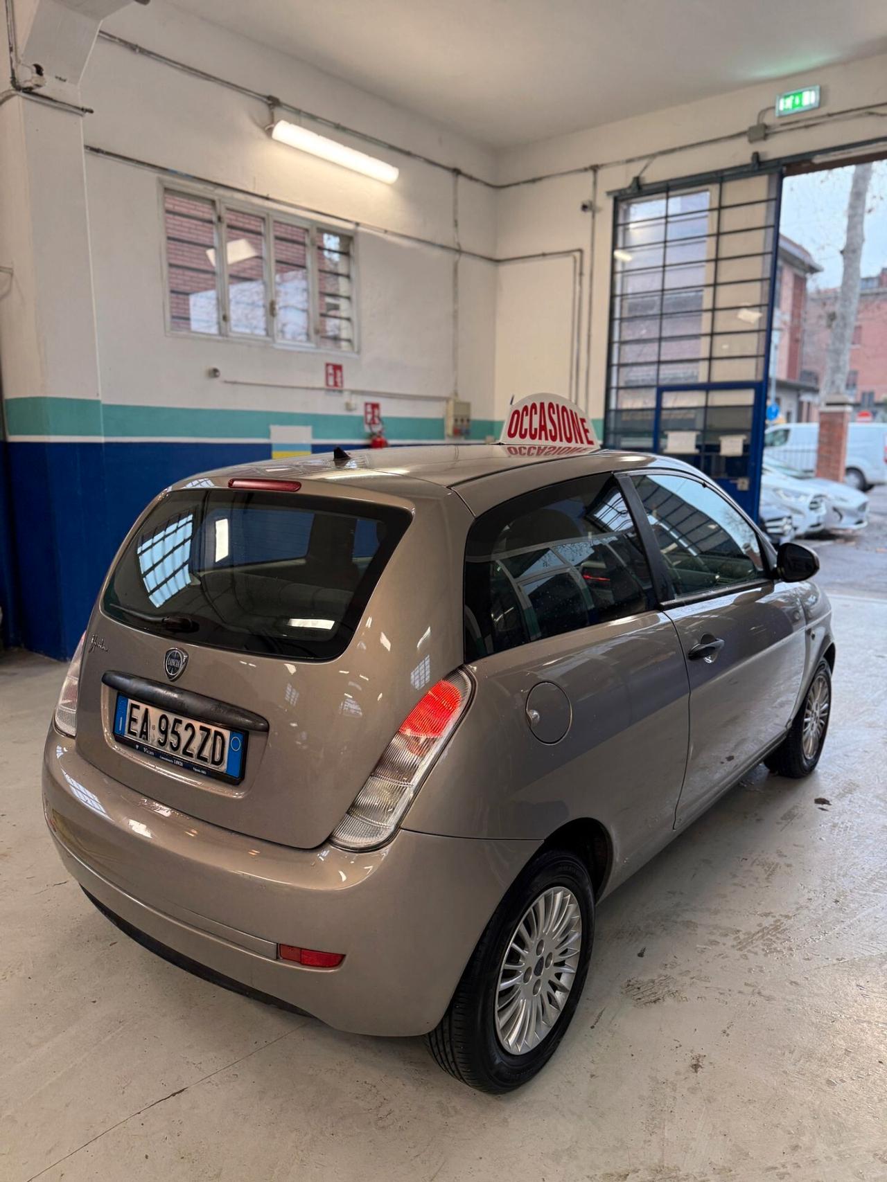 Lancia Ypsilon 1.2 Argento