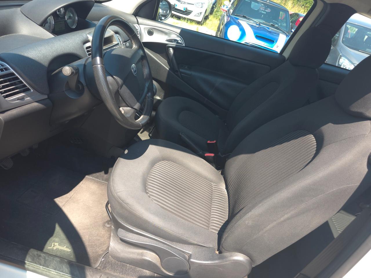 Lancia Ypsilon 1.2 69 CV Diva