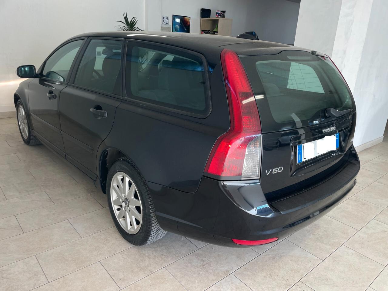 Volvo V50 D SW 2.0 136 CV D Summum FULL TAGLIANDATA NEOPATENTATI