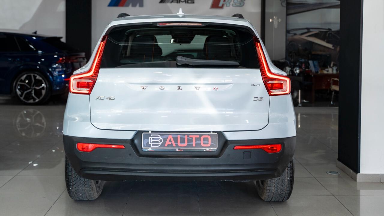Volvo XC40 2.0 D3 150 CV MOMENTUM PRO AUTO NAVI LED FULL OPTI