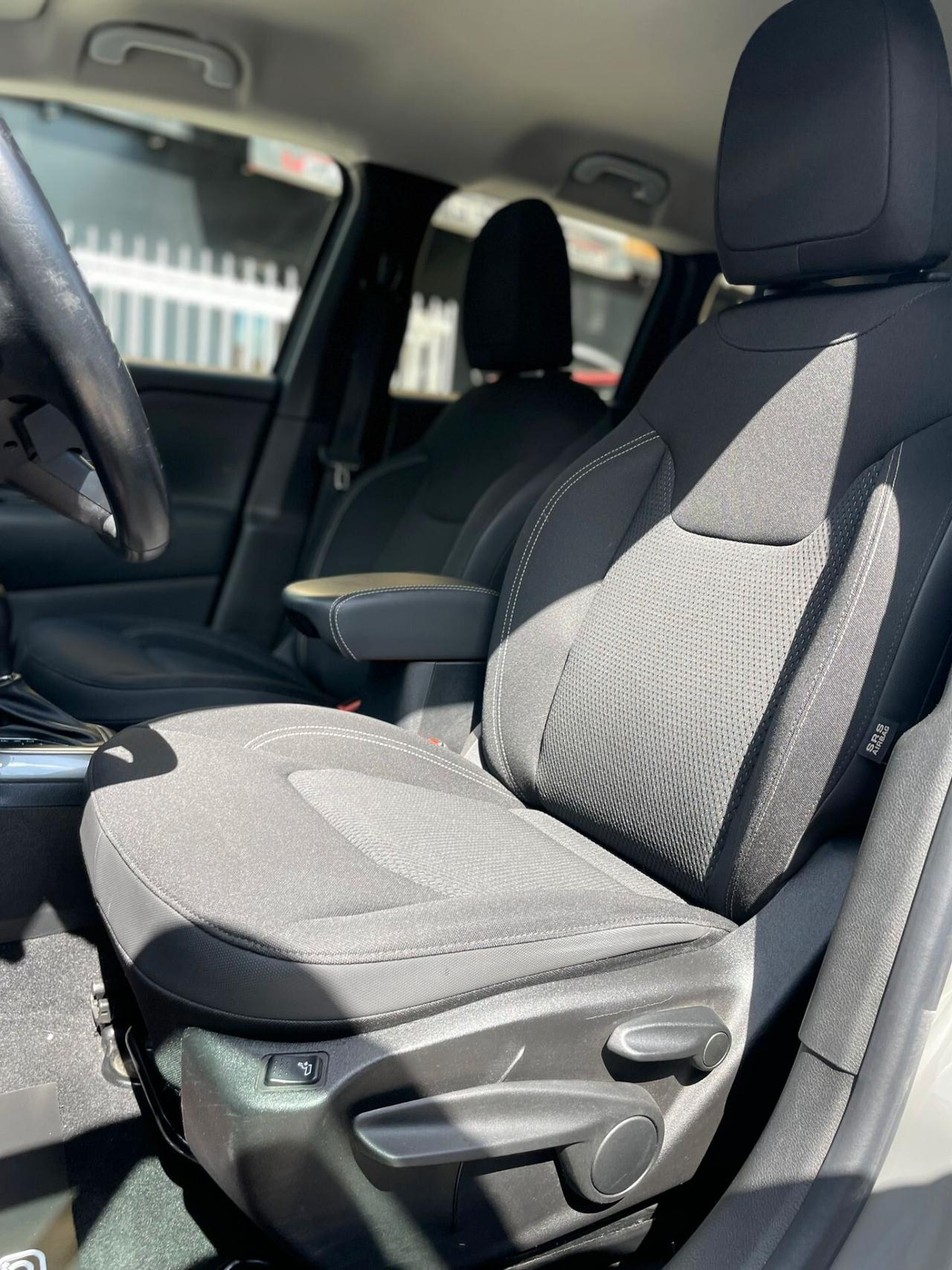 Jeep Renegade 1.6 Mjt DDCT 120 CV Limited