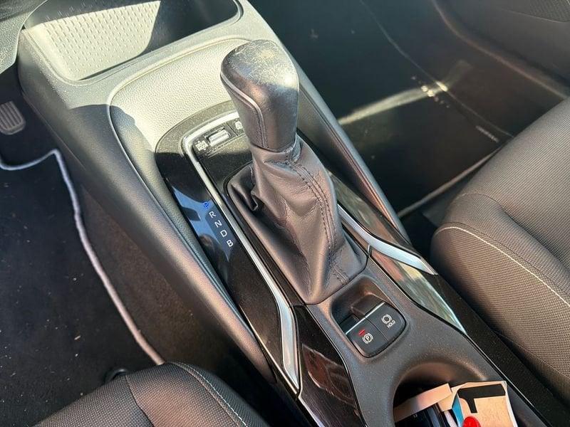 Toyota Corolla Corolla 1.8h Active cvt